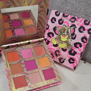 Revolution The Lion Ling Palette with Pink and Orange Shades